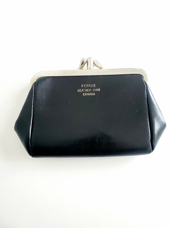 Handbags - FERREE Black Leather Kiss-Lock Coin Purse